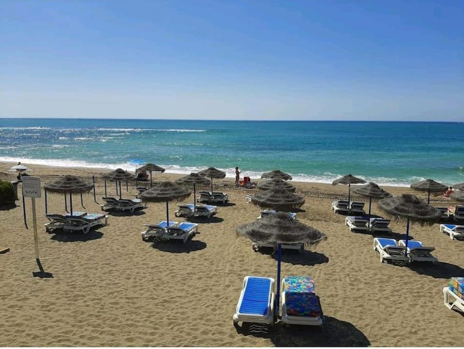 Elegante Alojamiento Con Piscina A 200 M Del Mar. Lejlighed Benalmádena Eksteriør billede