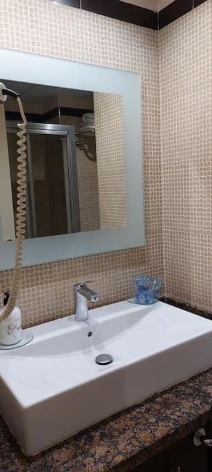 Elegante Alojamiento Con Piscina A 200 M Del Mar. Lejlighed Benalmádena Eksteriør billede