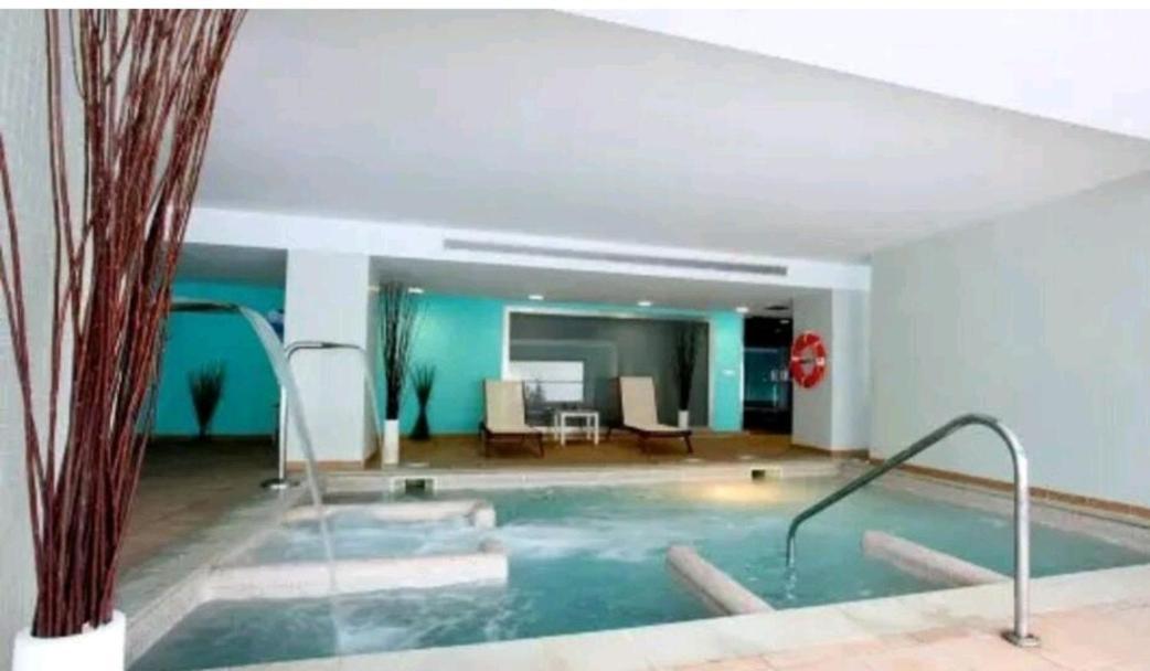 Elegante Alojamiento Con Piscina A 200 M Del Mar. Lejlighed Benalmádena Eksteriør billede