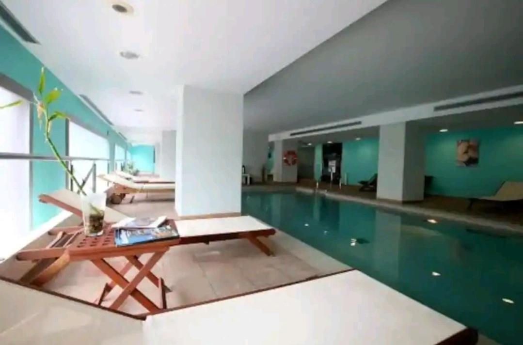 Elegante Alojamiento Con Piscina A 200 M Del Mar. Lejlighed Benalmádena Eksteriør billede
